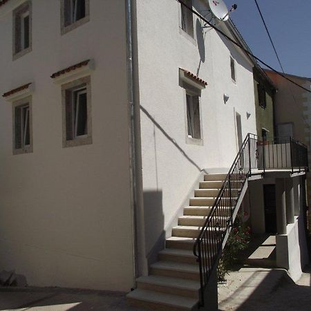 Apartments Dobrinj Εξωτερικό φωτογραφία